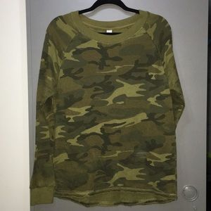 Camo long sleeve, light weight sweater t-shirt